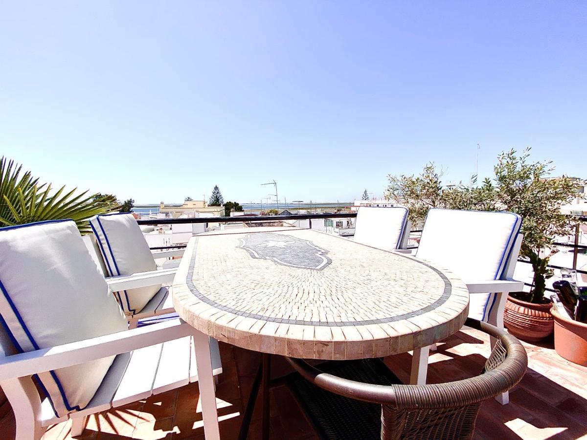 Zenit Luxury Marina Village Appartement オリョン エクステリア 写真